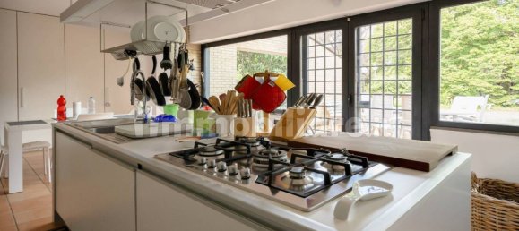 5 bedrooms Villa in Rome, Italy No. 290008 33