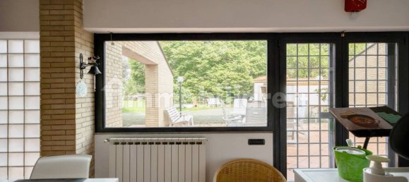 5 bedrooms Villa in Rome, Italy No. 290008 34