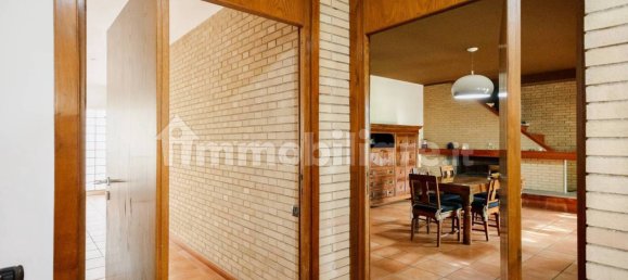 5 bedrooms Villa in Rome, Italy No. 290008 40