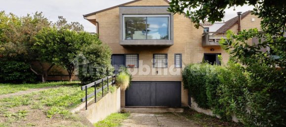 5 bedrooms Villa in Rome, Italy No. 290008 28