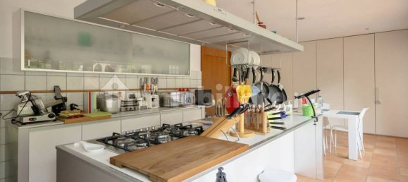 5 bedrooms Villa in Rome, Italy No. 290008 32