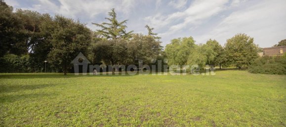 5 bedrooms Villa in Rome, Italy No. 290008 12