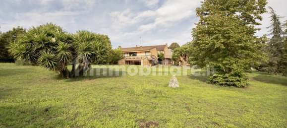 5 bedrooms Villa in Rome, Italy No. 290008 14