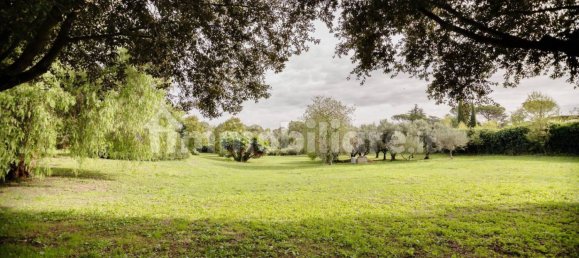 5 bedrooms Villa in Rome, Italy No. 290008 8