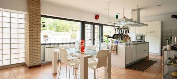 5 bedrooms Villa in Rome, Italy No. 290008 30