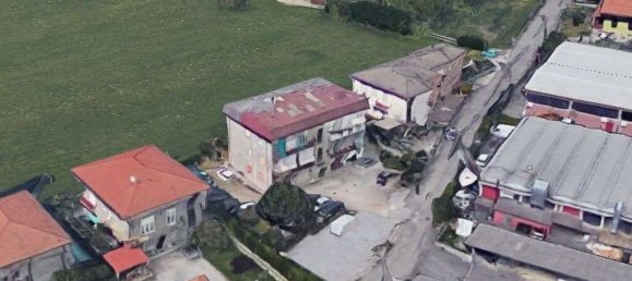 3-salle Appartement à Montorfano, Italy No. 2817 2