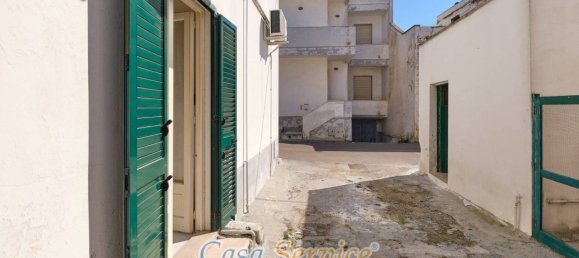 Casa de 2 dormitorios en Taviano, Italy No. 188075 6