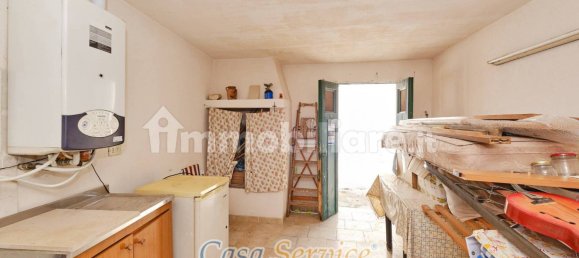 Casa de 2 dormitorios en Taviano, Italy No. 188075 34