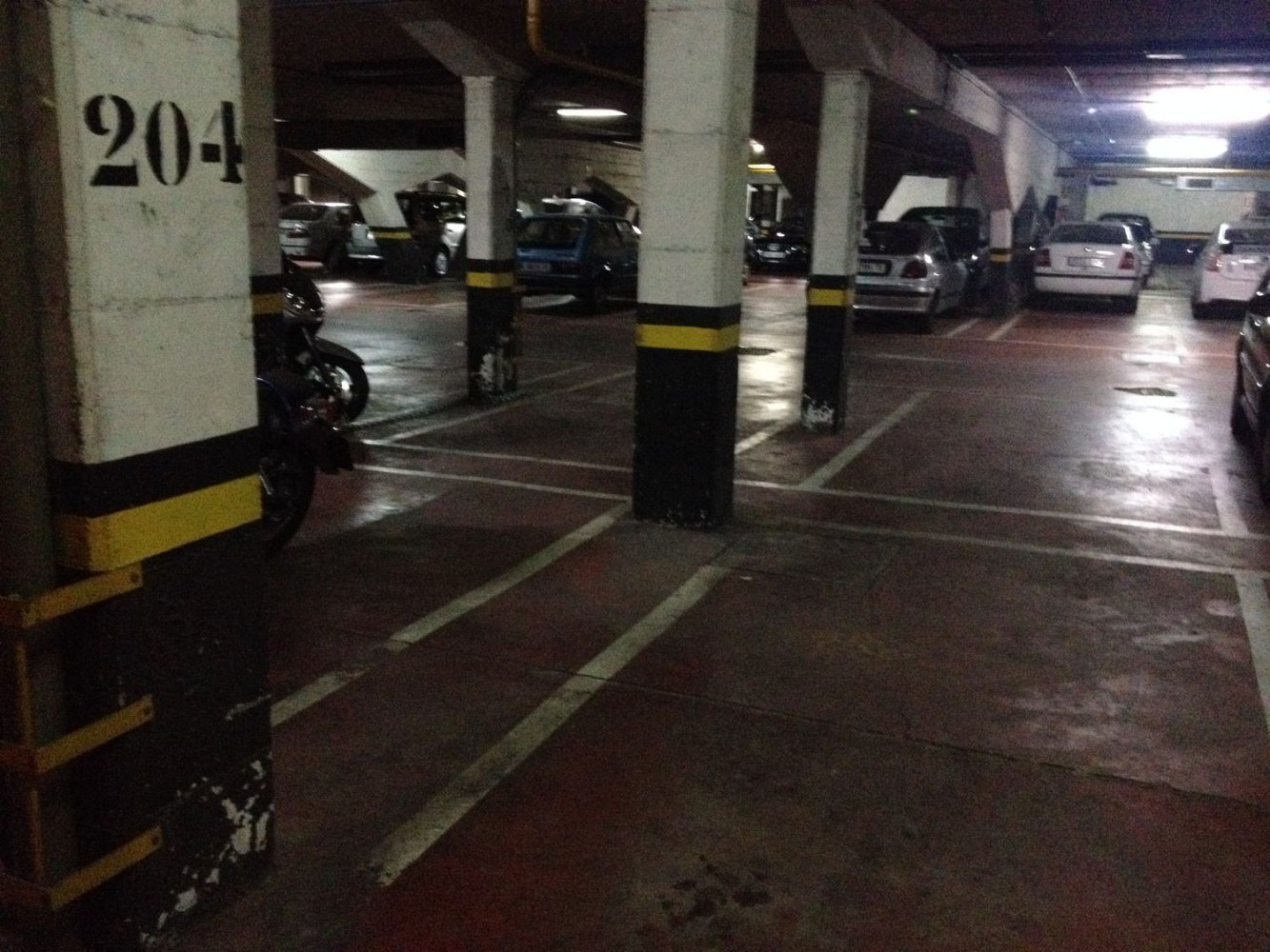 Garage à Madrid, Spain 14m² No. 197589