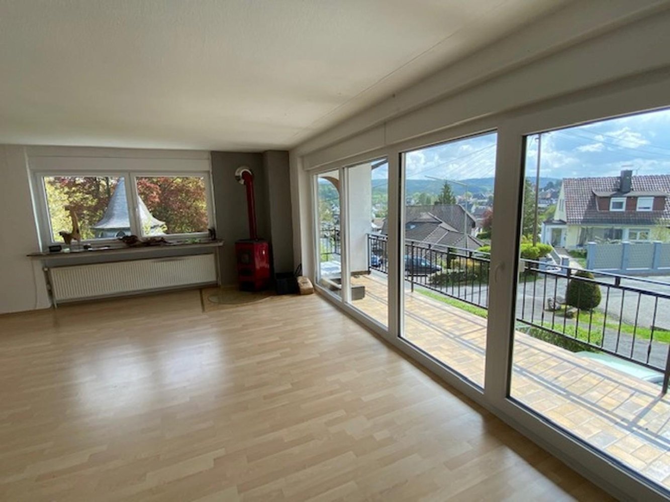 5 rooms House in Altenkirchen, Germany No. 332285