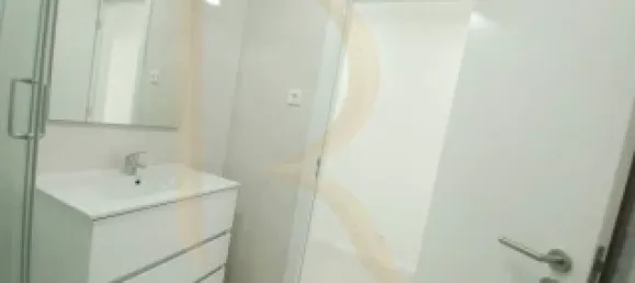 3 bedrooms Apartment in Corroios, Portugal No. 91789 4