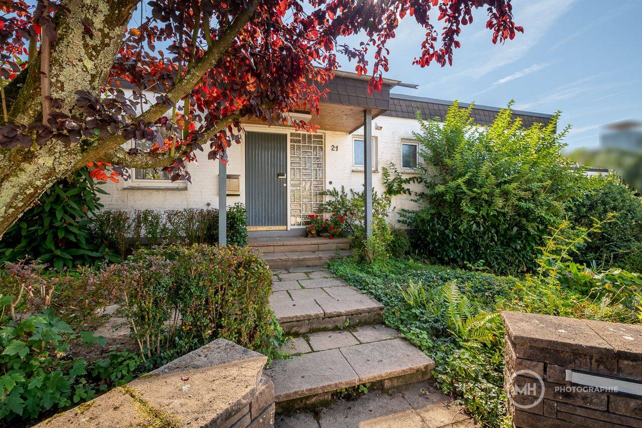 Bungalow de 3 dormitorios en Rhein-Sieg, Germany No. 288802