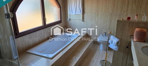 Вилла с 5 спальнями в Герона, Испания № 176626 15