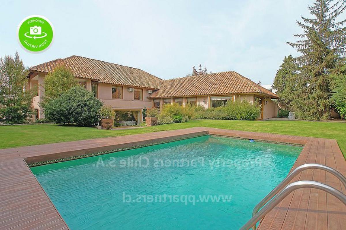 6 bedrooms House in Santiago, Chile No. 4272