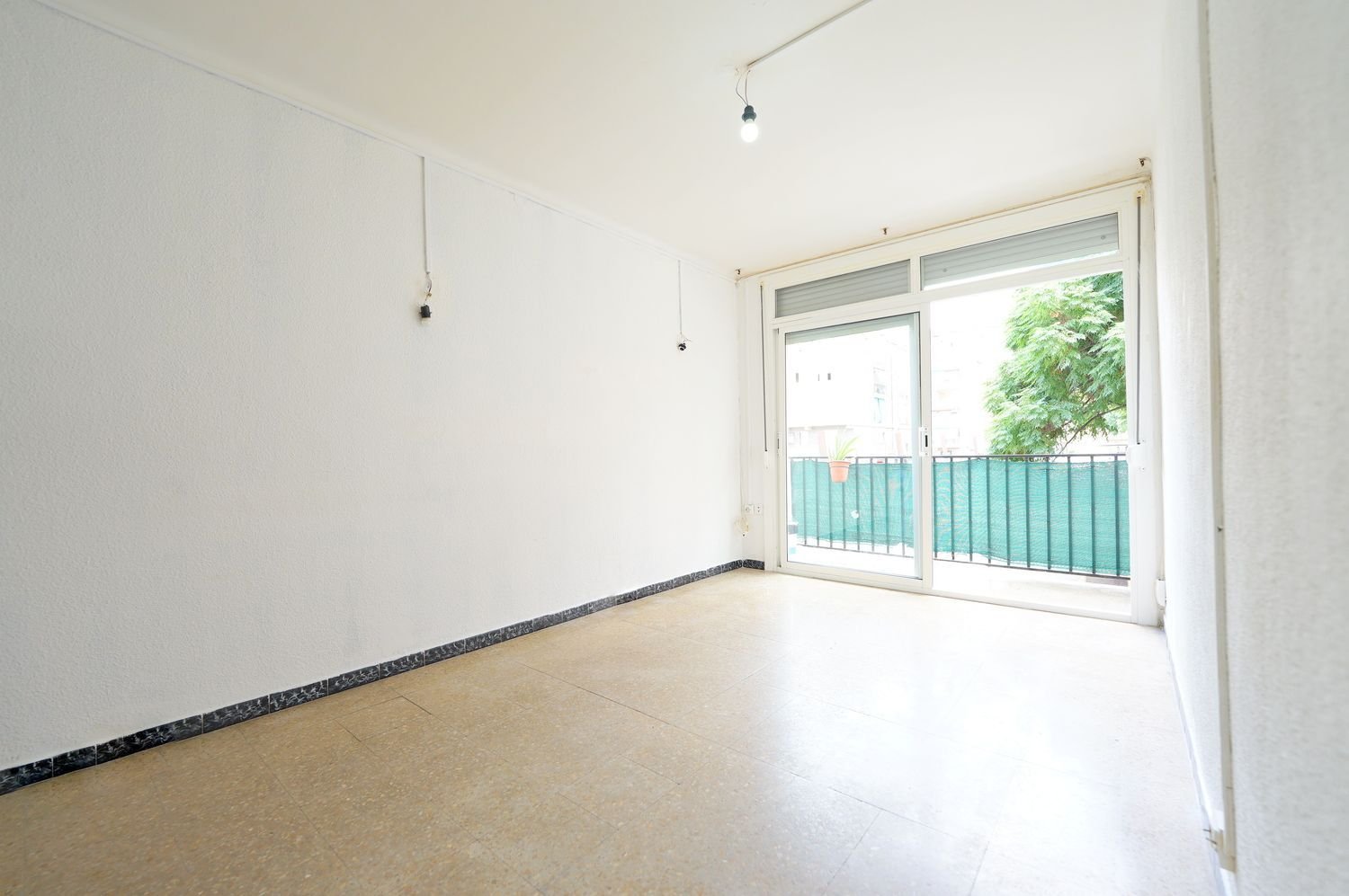 2 bedrooms Apartment in Badalona, Spain No. 195553