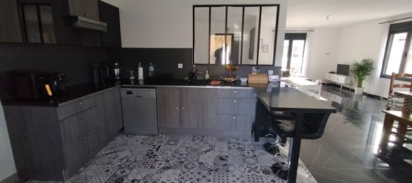 Дом с 3 спальнями в Вьё-Мулен, Франция № 81438 6