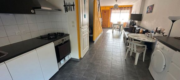 Casa de 2 dormitorios en La Fare-les-Oliviers, France No. 289648 4