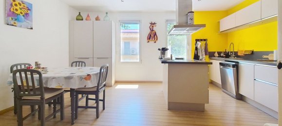 4 rooms Townhouse in Pyrenees-Orientales, France No. 297832 2