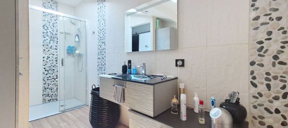 4 rooms Townhouse in Pyrenees-Orientales, France No. 297832 9