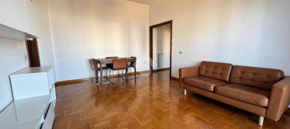 Квартира с 2 спальнями в Монца, Италия № 119955 8