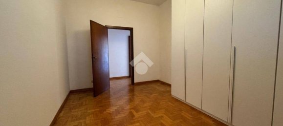 Квартира с 2 спальнями в Монца, Италия № 119955 31