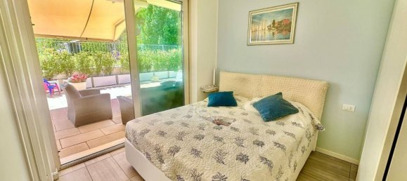 2 Schlafzimmer Wohnung in Borghetto Santo Spirito, Italy, Nr. 294200 11