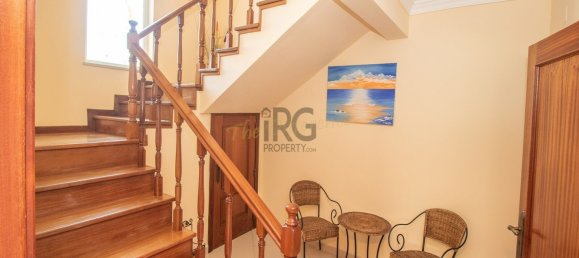 Villa de 6 dormitorios en Quarteira, Portugal No. 16015 3