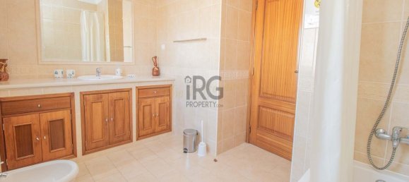 Villa de 6 dormitorios en Quarteira, Portugal No. 16015 16