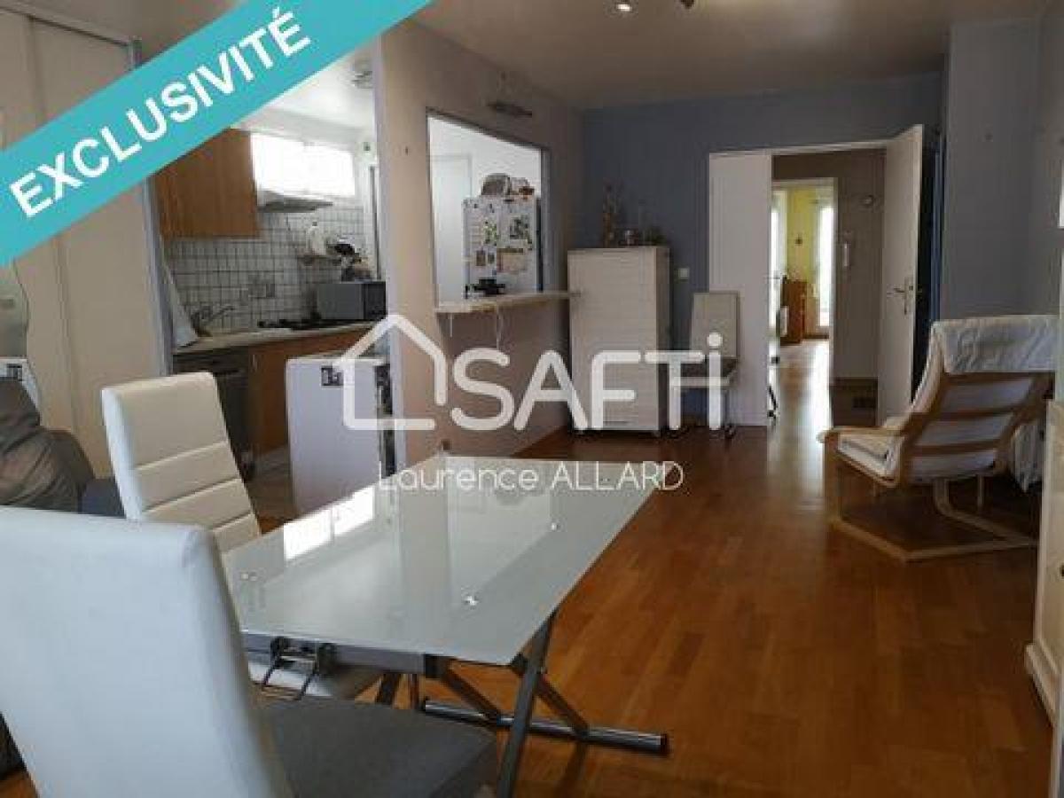 3 chambres Appartement à Pontoise, France No. 36274