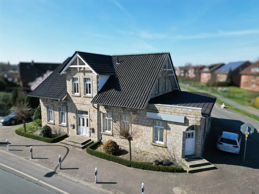 177m² Building in Steinfurt, Germany No. 187709