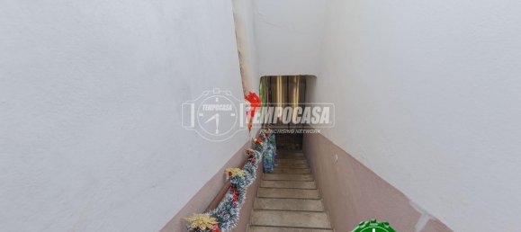 2 rooms Apartment in Pavia, Italy No. 41279 3