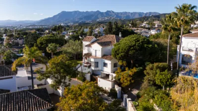 6 bedrooms Villa in Marbella, Spain No. 147861