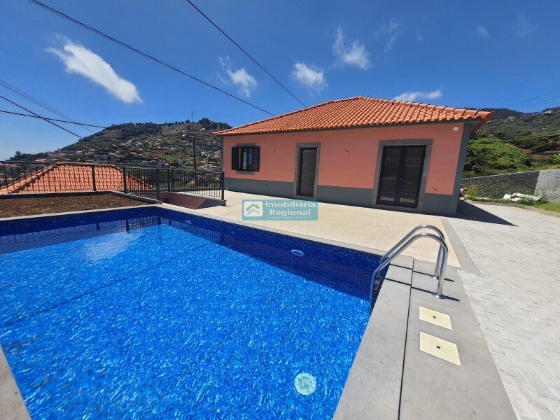 3 bedrooms Villa in Ribeira Brava, Portugal No. 146220