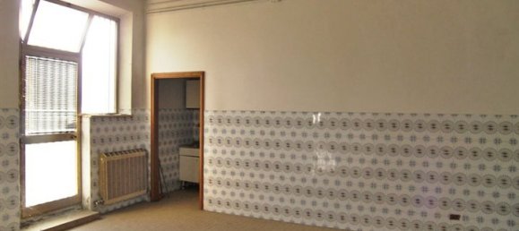 350m² Office in Torrita di Siena, Italy No. 39092 6