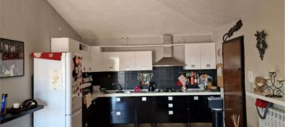 Квартира с 2 комнатами в Арцакена, Италия № 13634 3