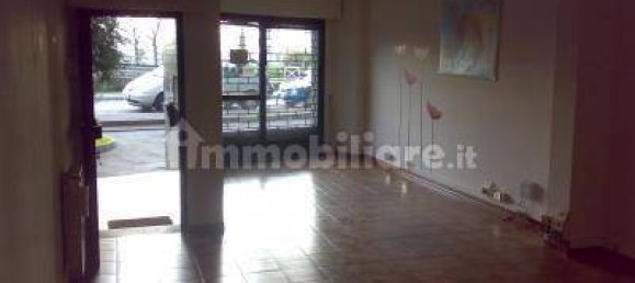 3-salle Entrepôt à Lucca, Italy No. 140294 12