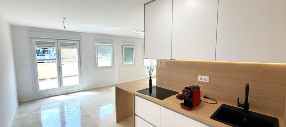 Пентхаус с 2 спальнями в Аликанте, Испания № 137675 3