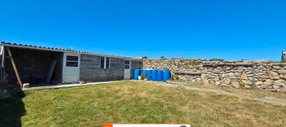 3 bedrooms House in Ile-de-Batz, France No. 208084 9