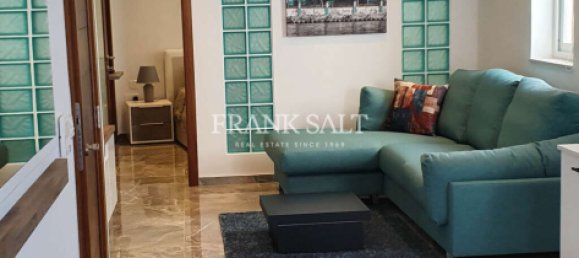 1 chambre Penthouse à Sliema, Malta No. 10038 3