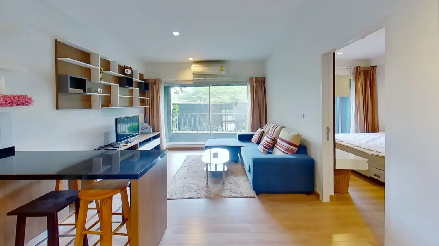 52m² Condo in Khlong Toei, Thailand No. 68463