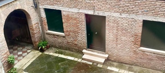 5 rooms Apartment in Venice, Italy No. 276066 9