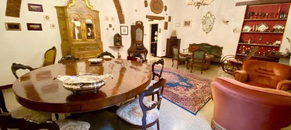 5 rooms Apartment in Venice, Italy No. 276066 3