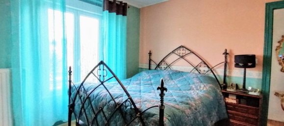 3 chambres Maison à Saint-Gaultier, France No. 262320 6