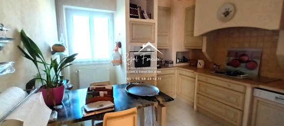 4 chambres Maison à L'Île-Bouchard, France No. 89699 6