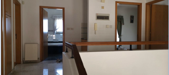 4 bedrooms House in Agios Athanasios, Cyprus No. 7048 5