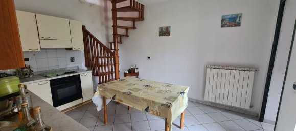 3 bedrooms House in Massa, Italy No. 358117 3