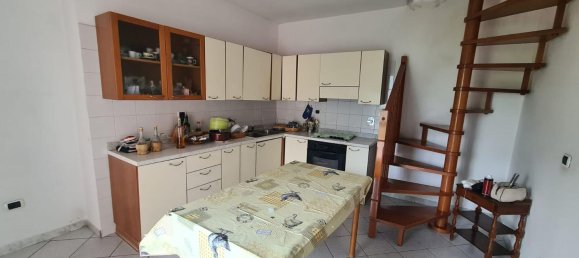 3 bedrooms House in Massa, Italy No. 358117 4