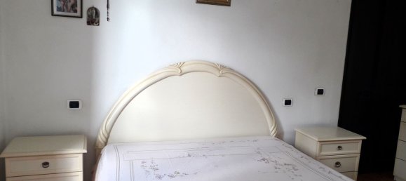 3 bedrooms House in Massa, Italy No. 358117 10