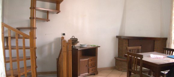 3 bedrooms House in Massa, Italy No. 358117 9