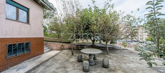 Дом с 5 спальнями в Эрмезинде, Португалия № 121559 8